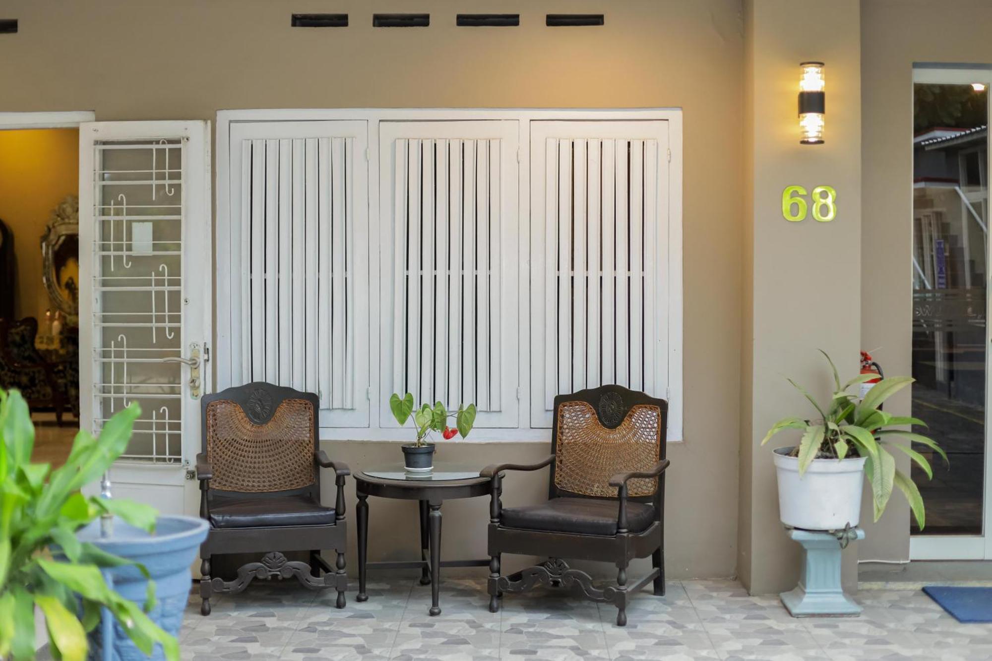 Reddoorz Plus At Swun Stay Raya Langsep Malang Esterno foto