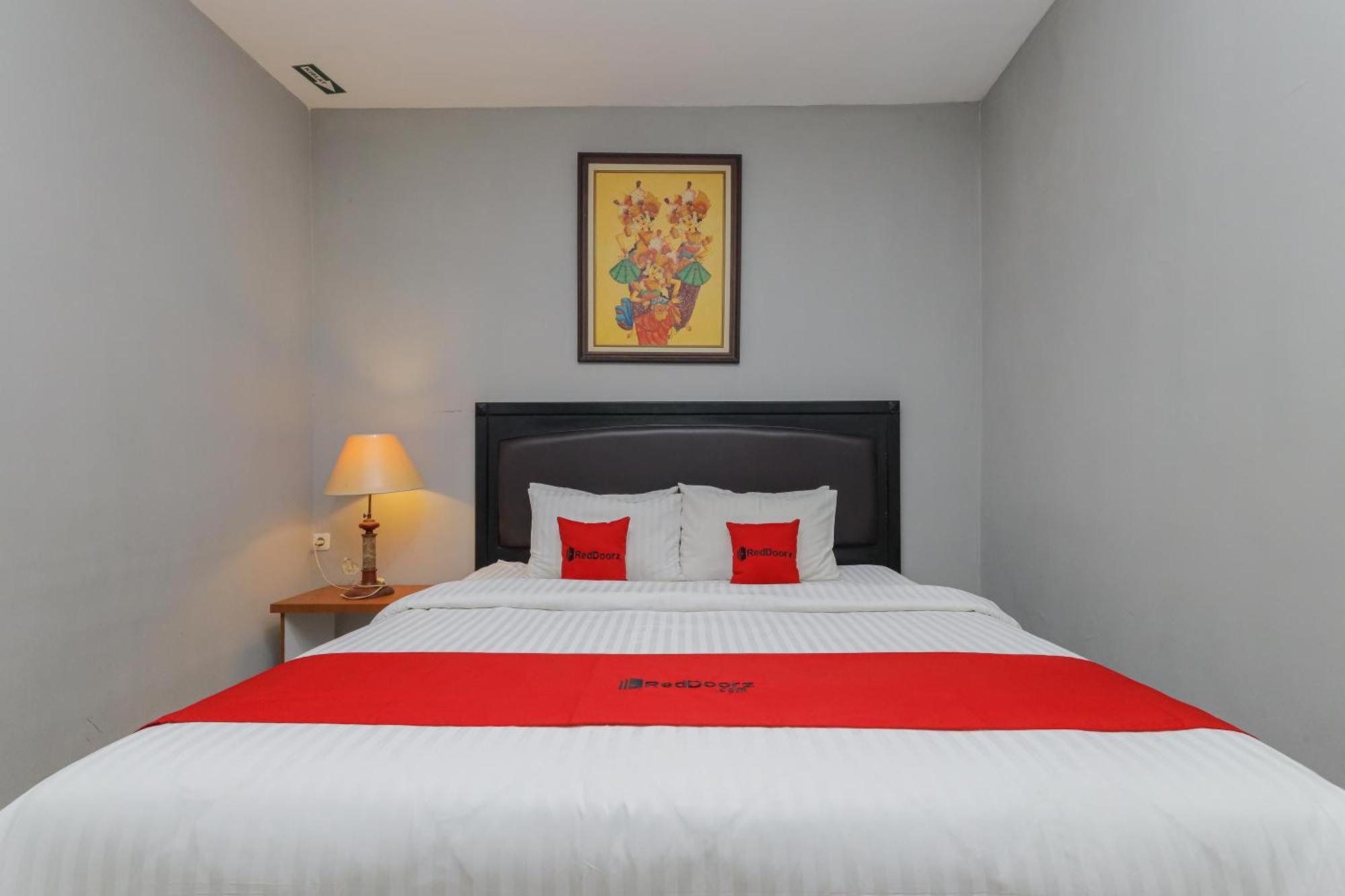 Reddoorz Plus At Swun Stay Raya Langsep Malang Esterno foto